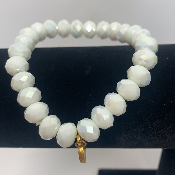 Bourbon & Bowties Iridescent Beaded Stretch Bracelet - White/Gold - Picture 2 of 4